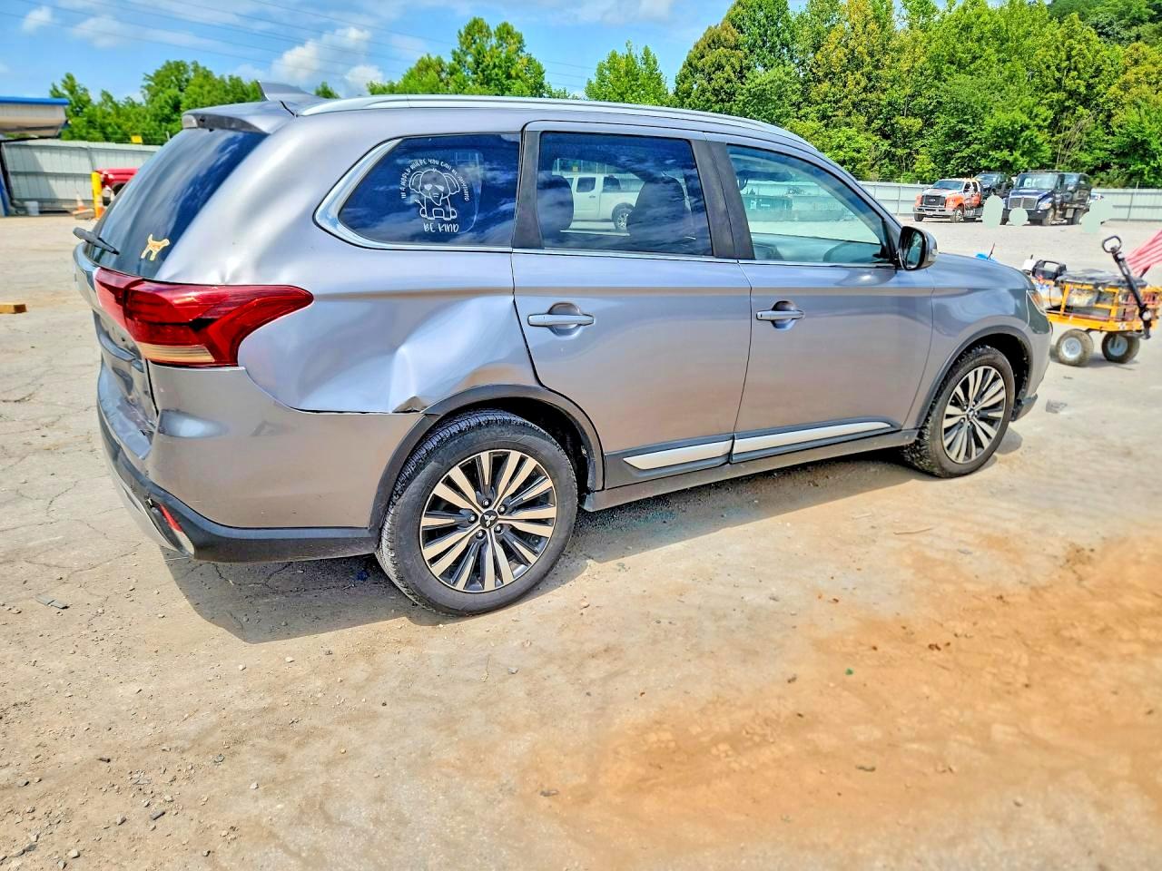 2020 MITSUBISHI OUTLANDER SE — снимка 3