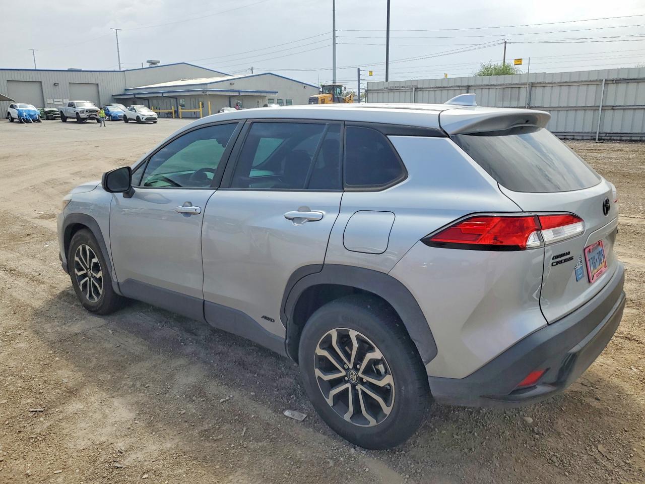 2024 TOYOTA COROLLA CROSS HYBRID S — снимка 2
