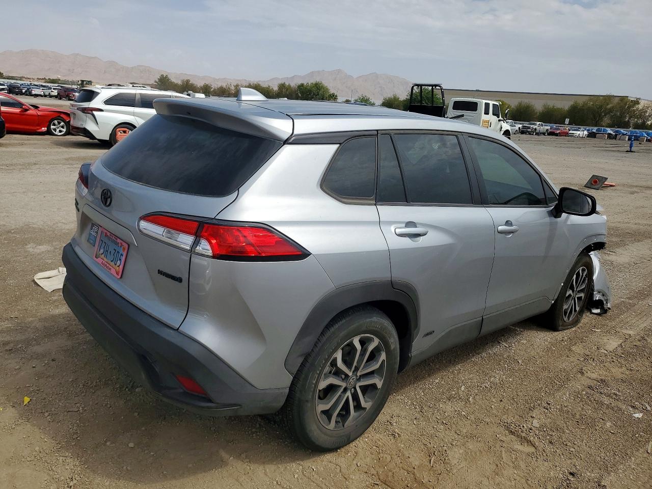 2024 TOYOTA COROLLA CROSS HYBRID S — снимка 3
