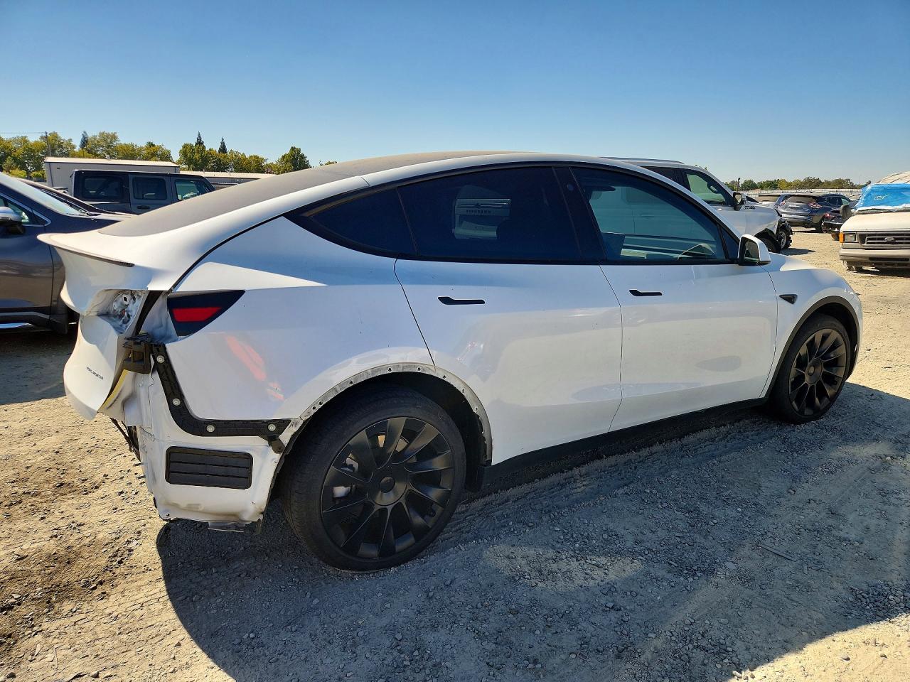 2023 TESLA MODEL Y — снимка 3