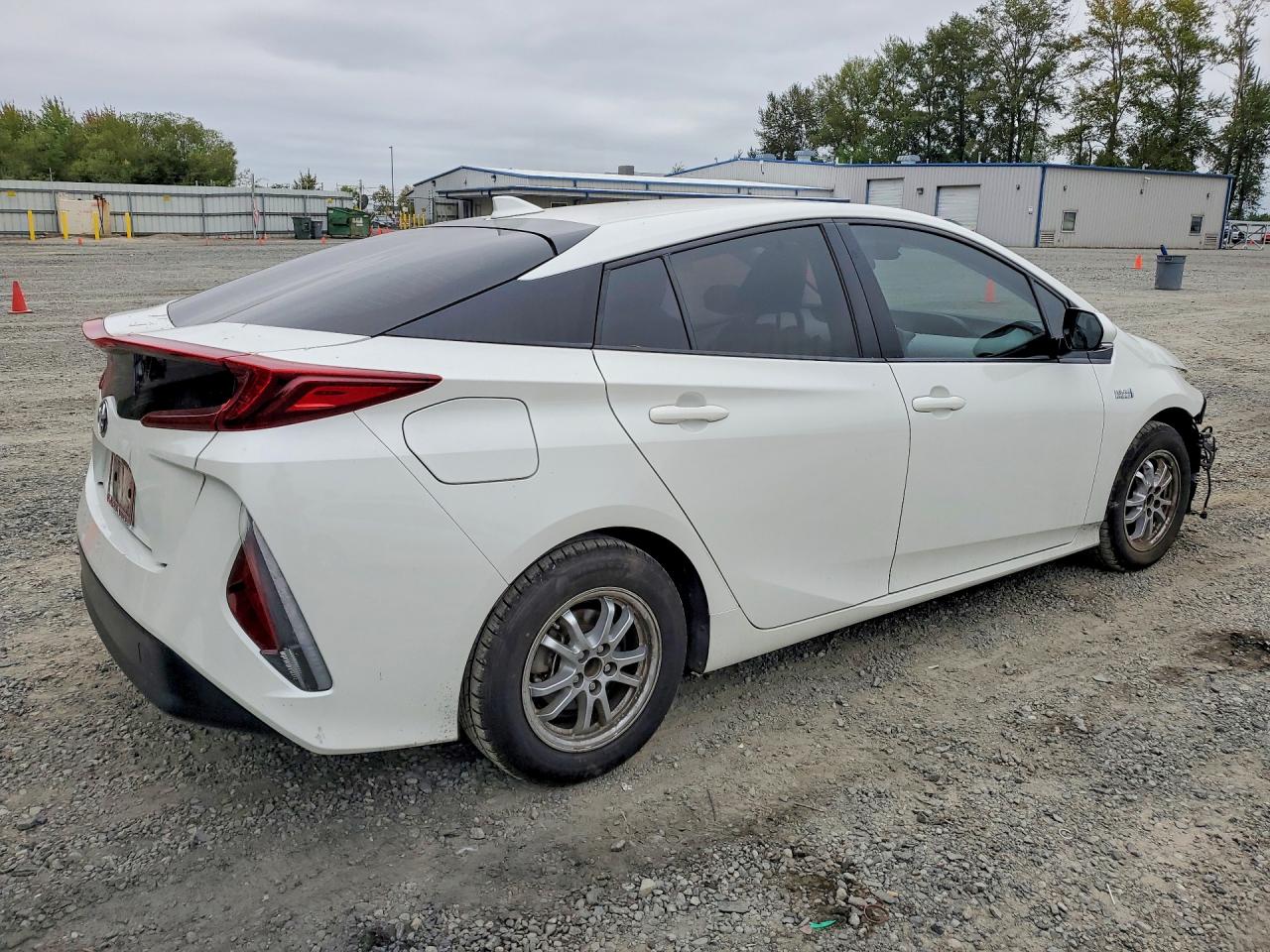 2017 TOYOTA PRIUS PRIME PREMIUM — снимка 3