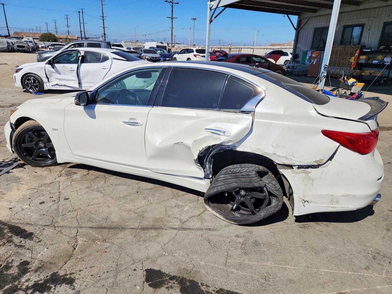 2016 INFINITI Q50 3.0T PREMIUM — снимка 2