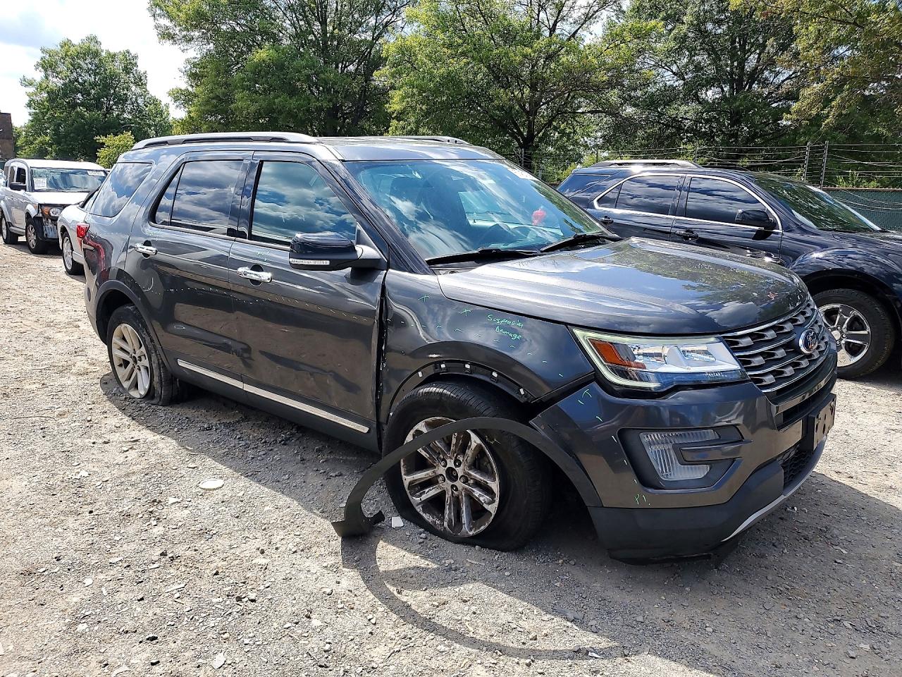 2017 FORD EXPLORER XLT — снимка 4