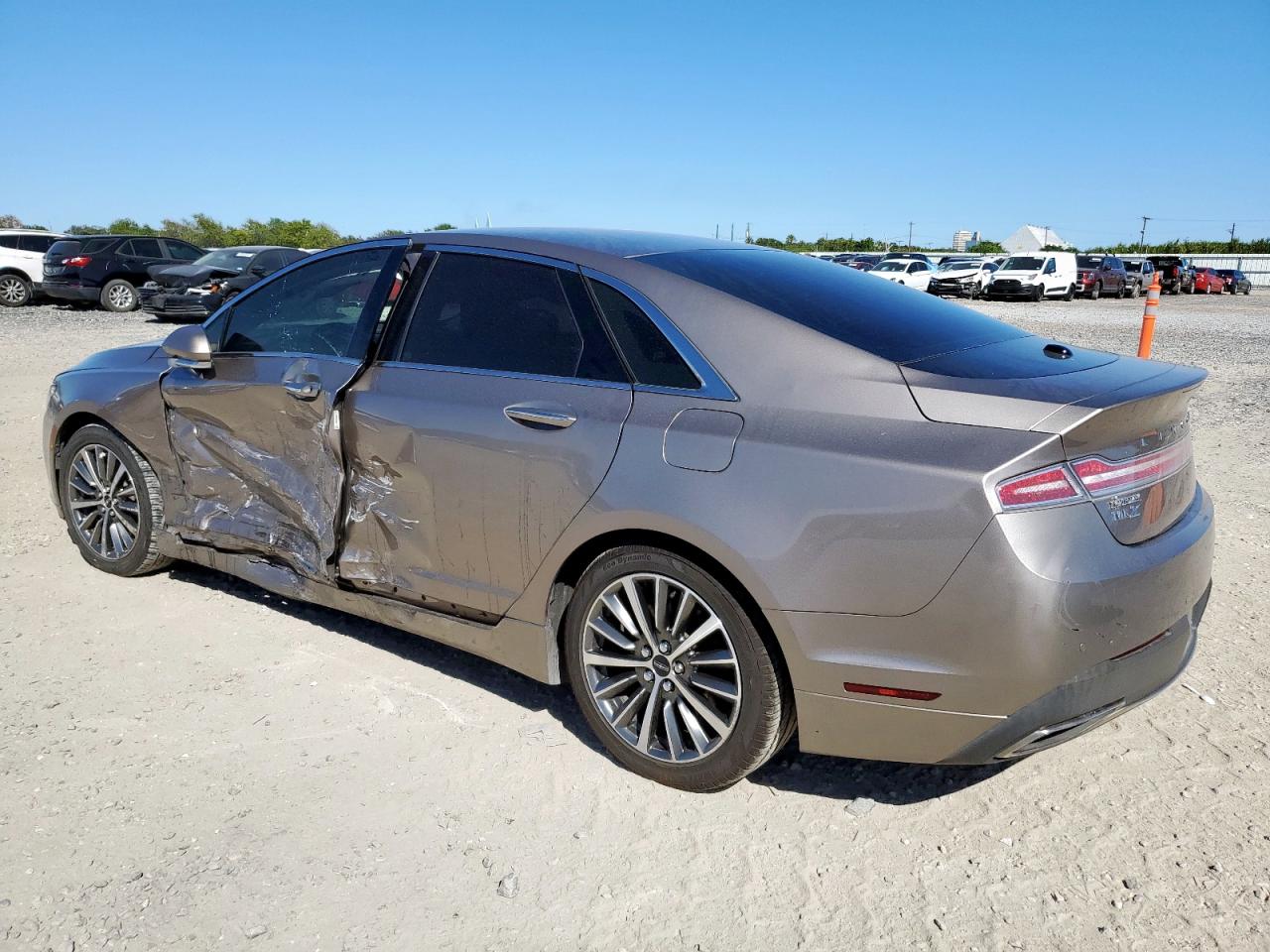 2019 LINCOLN MKZ — снимка 2