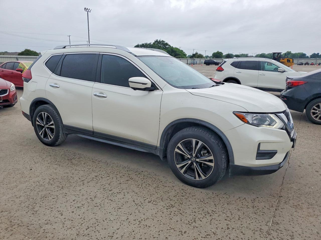 2019 NISSAN ROGUE SV — снимка 4