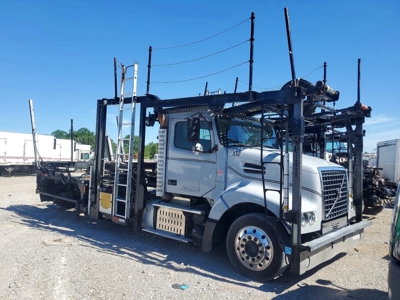 2014 VOLVO VAH