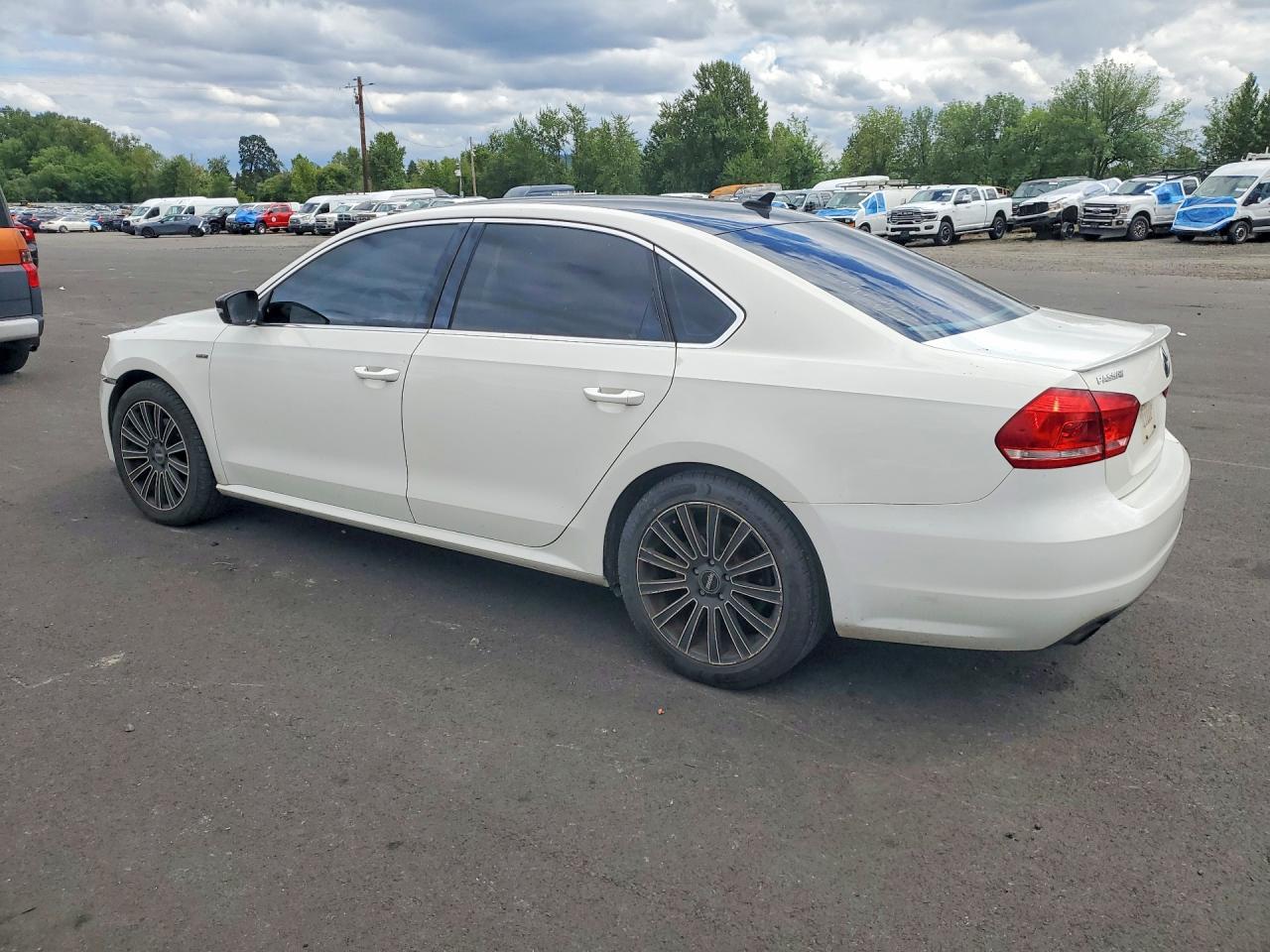 2015 VOLKSWAGEN PASSAT SE — снимка 2