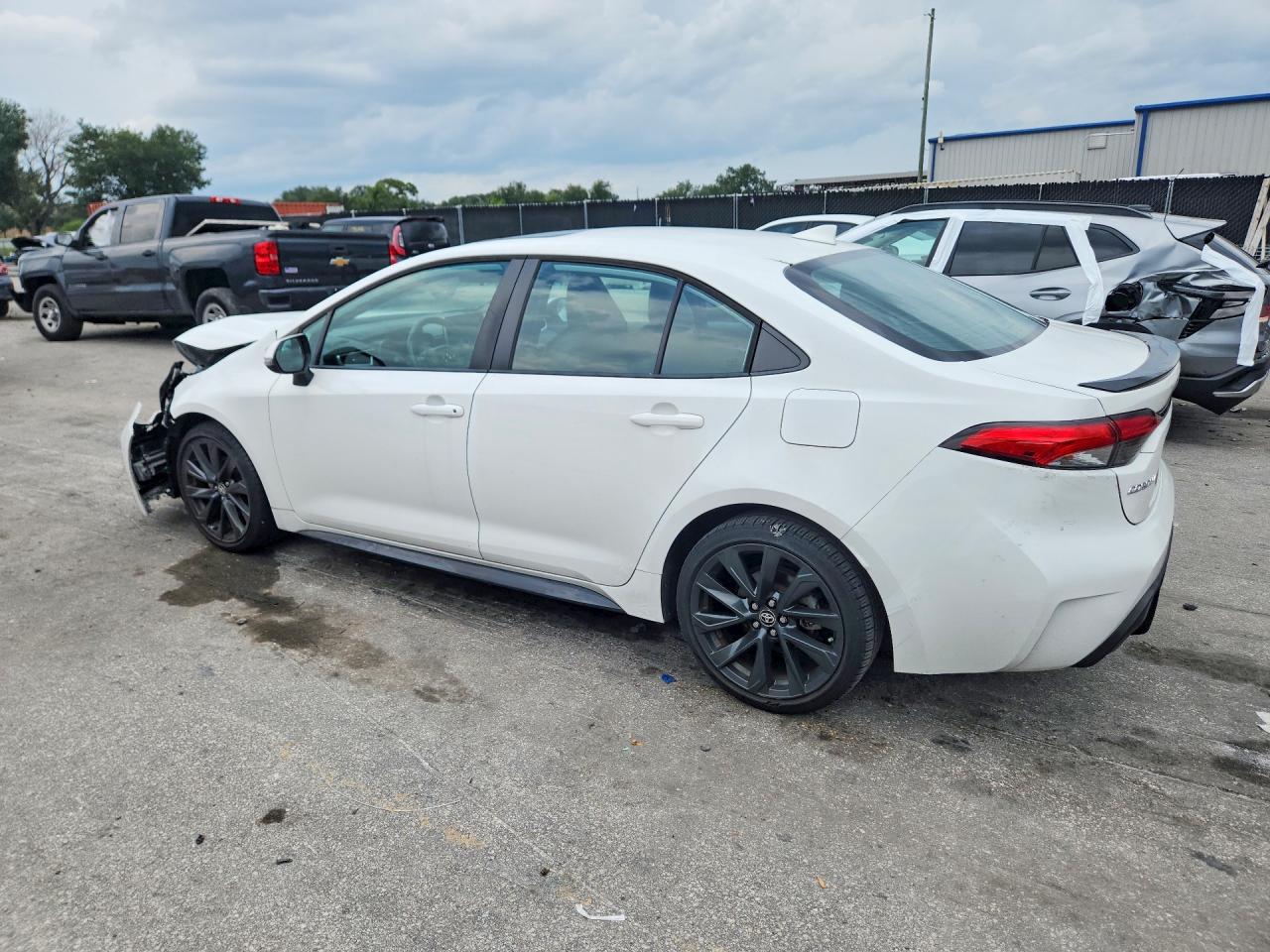 2023 TOYOTA COROLLA XSE — снимка 2