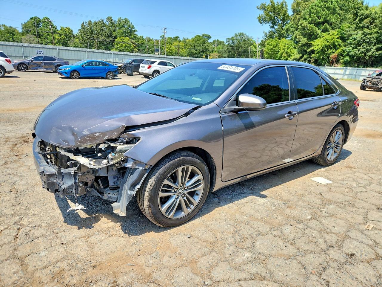 2016 TOYOTA CAMRY SE