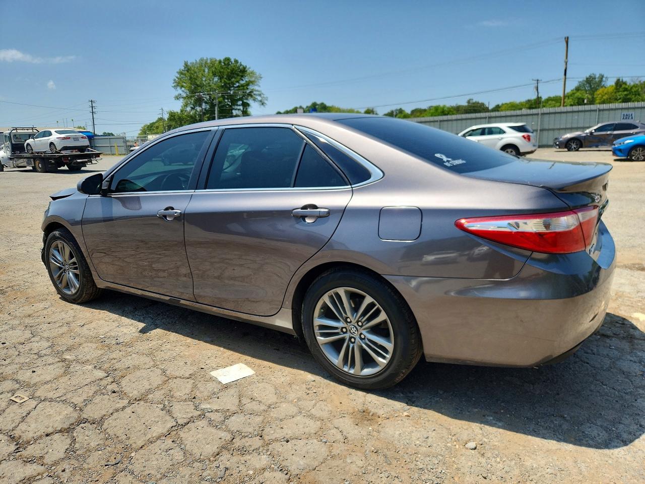 2016 TOYOTA CAMRY SE — снимка 2