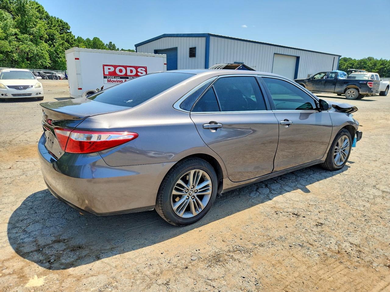 2016 TOYOTA CAMRY SE — снимка 3