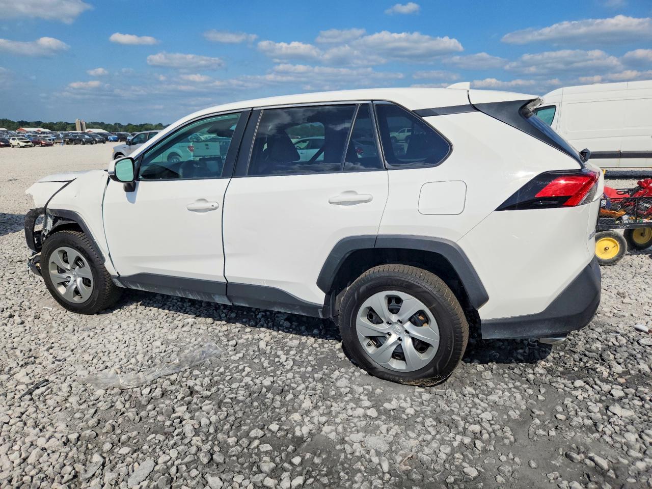 2022 TOYOTA RAV4 LE — снимка 2