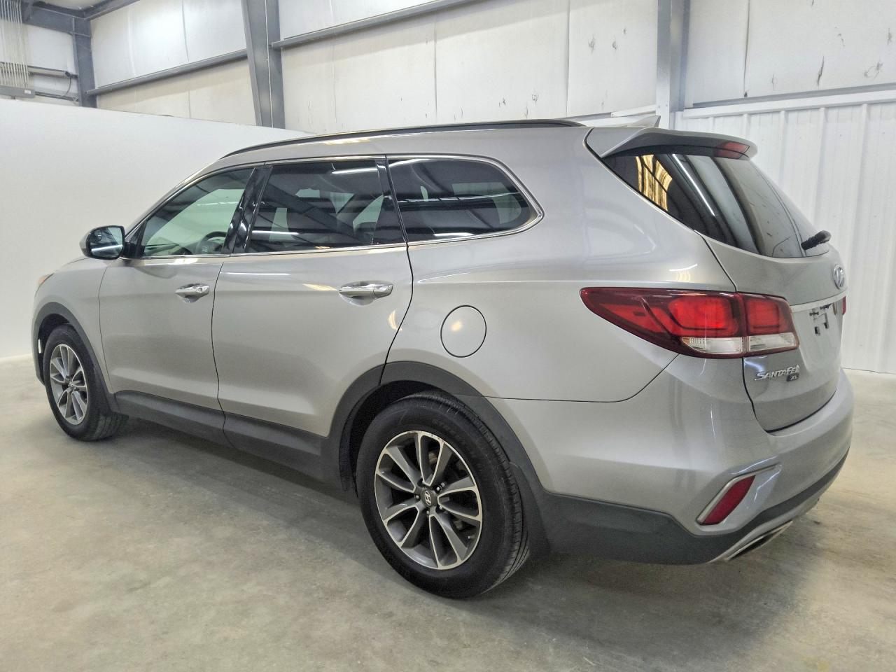 2019 HYUNDAI SANTA FE XL SE — снимка 2
