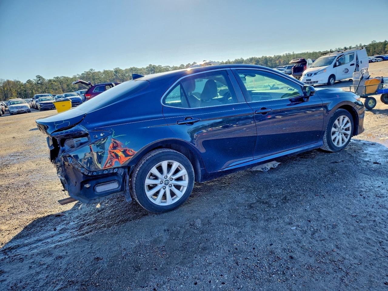 2020 TOYOTA CAMRY LE — снимка 3