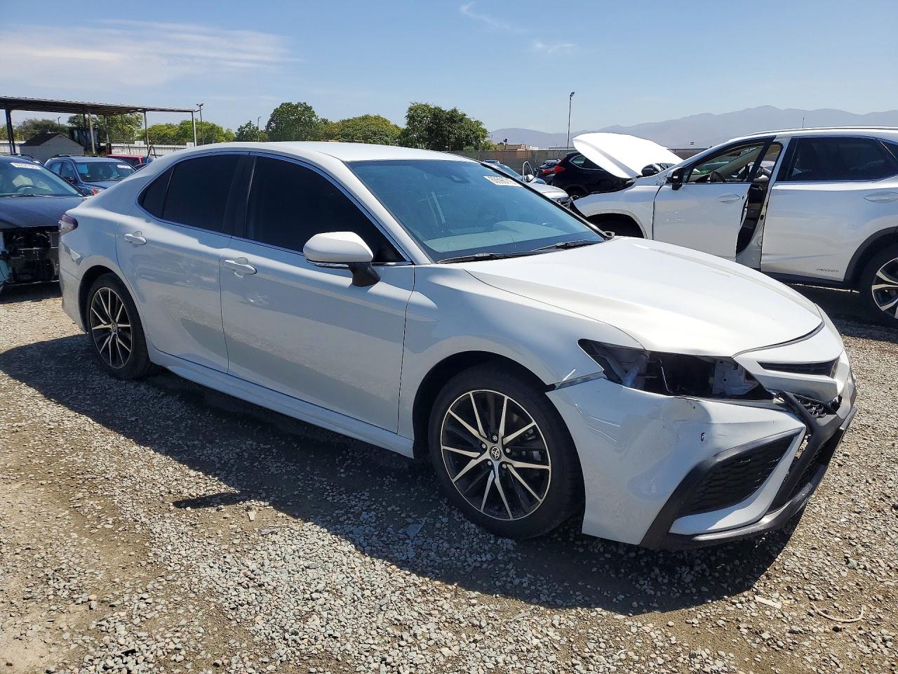 2023 TOYOTA CAMRY SE — снимка 4