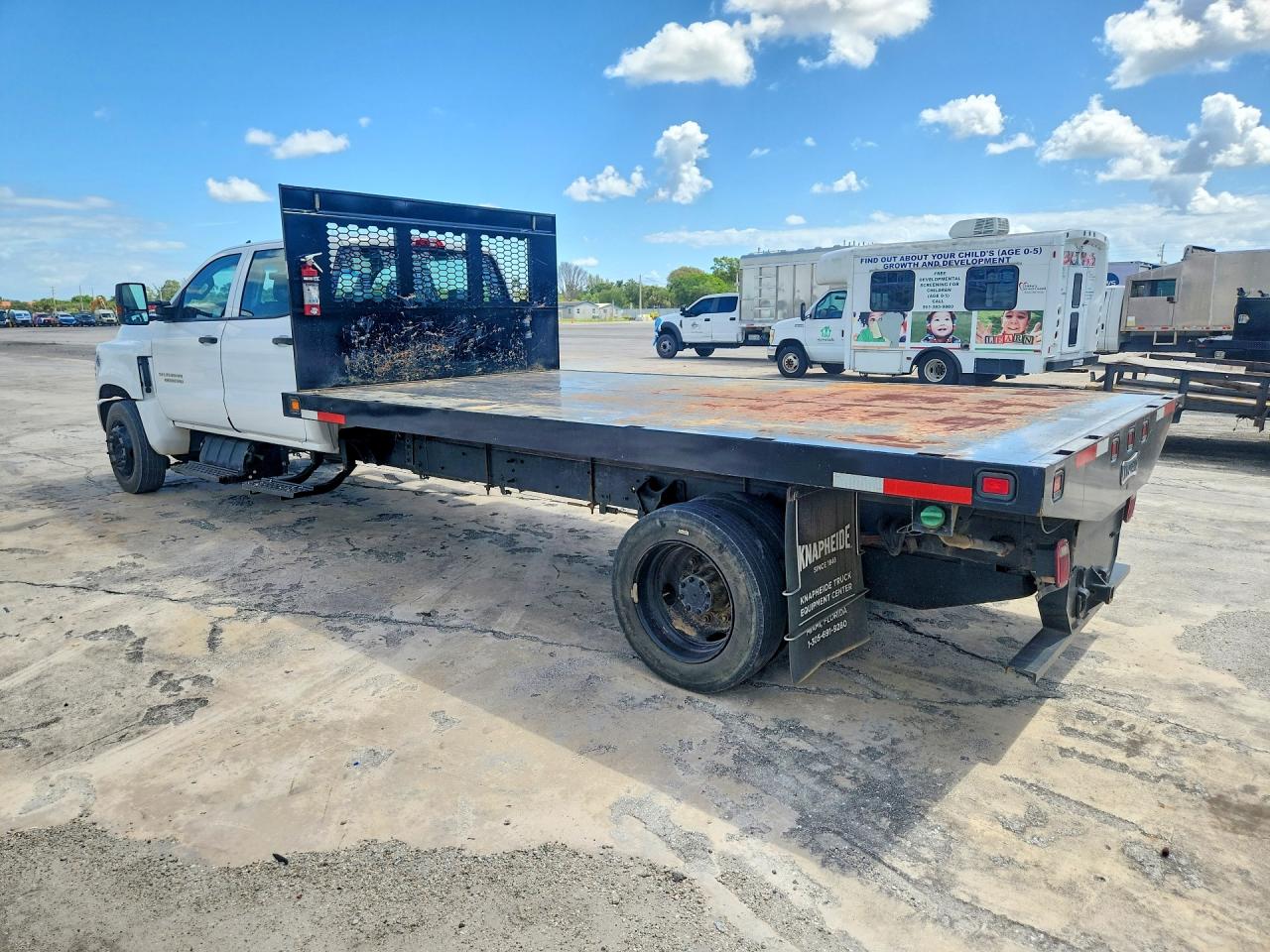 2022 CHEVROLET SILVERADO MEDIUM DUTY — снимка 2
