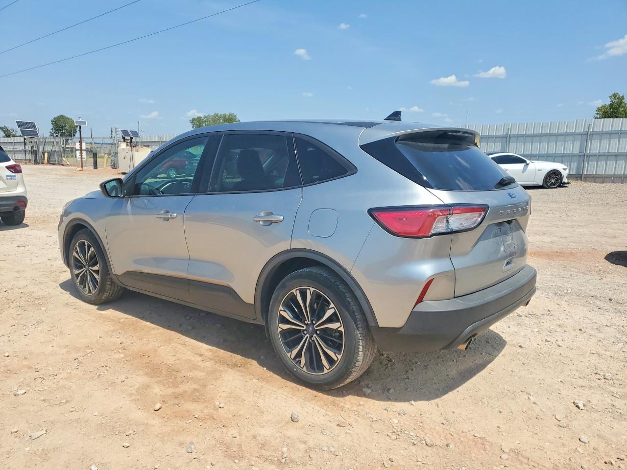 2021 FORD ESCAPE SE — снимка 2