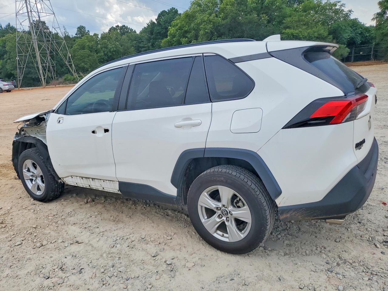 2019 TOYOTA RAV4 XLE — снимка 2