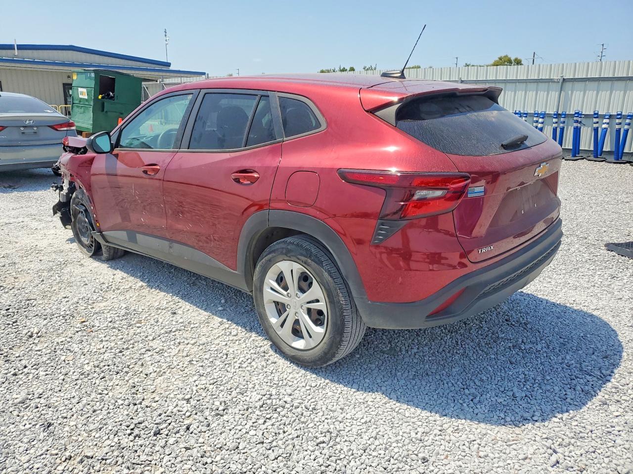 2024 CHEVROLET TRAX LS — снимка 2