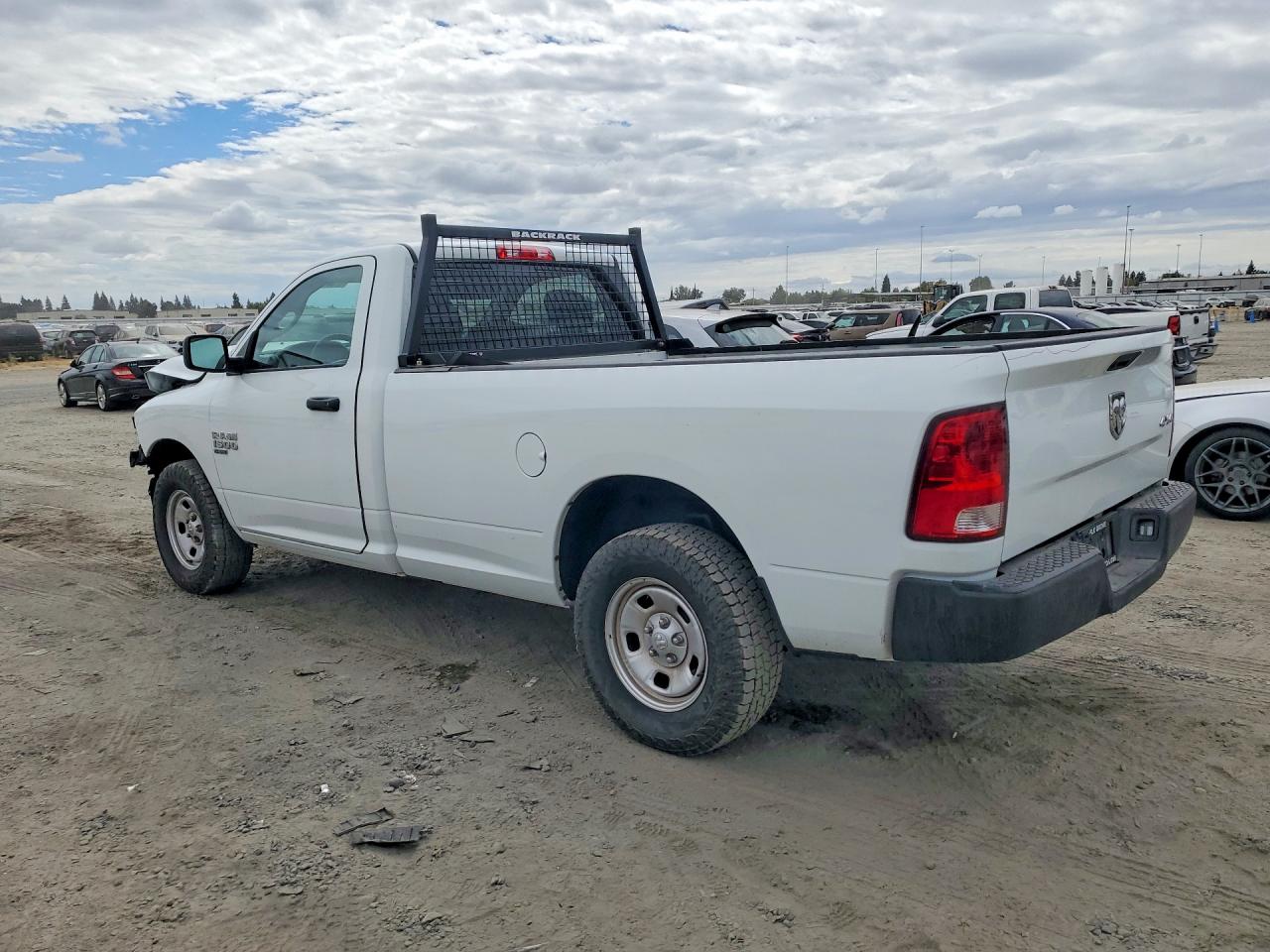 2023 RAM 1500 CLASSIC TRADESMAN — снимка 2