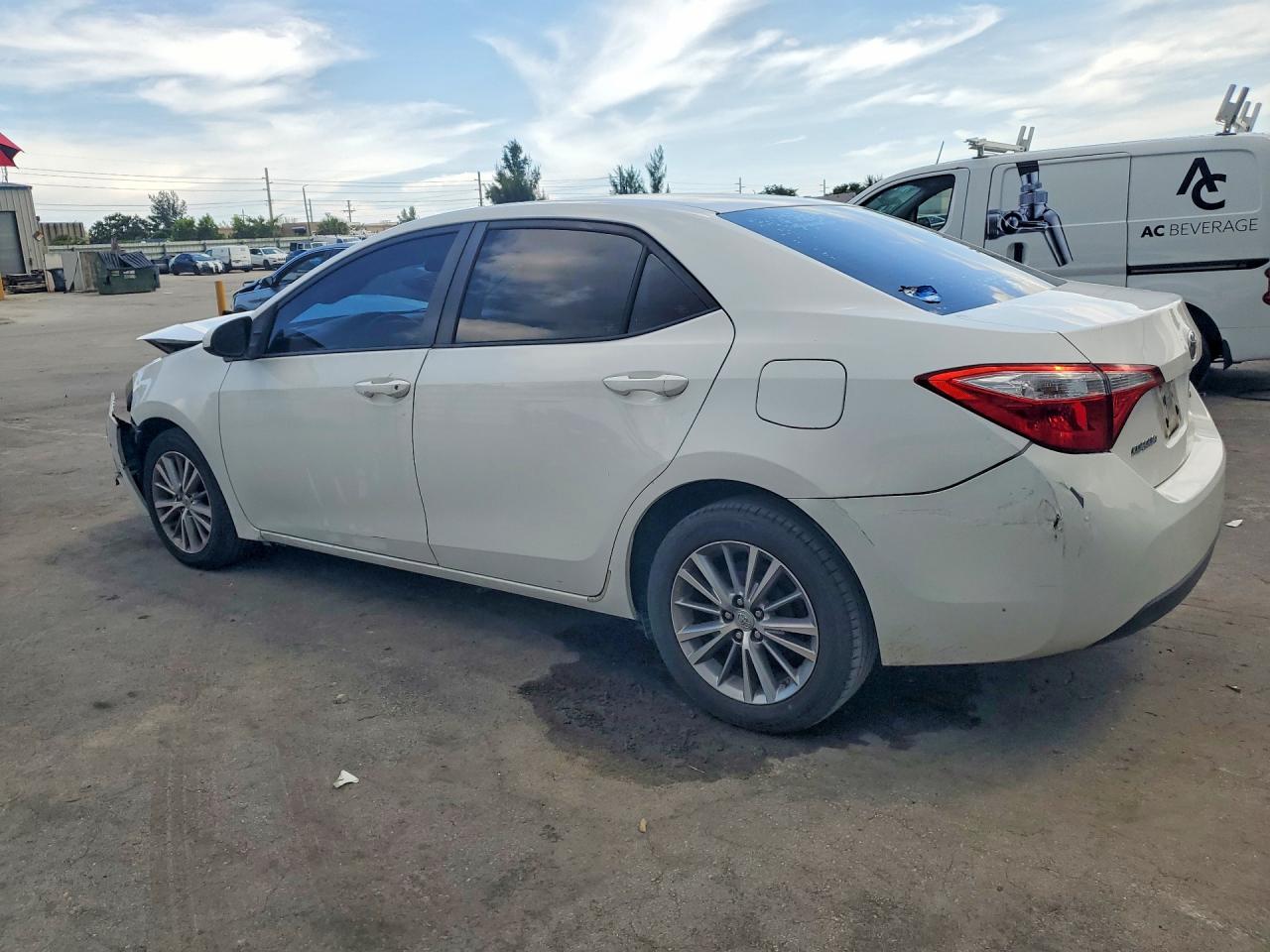2015 TOYOTA COROLLA LE PLUS — снимка 2