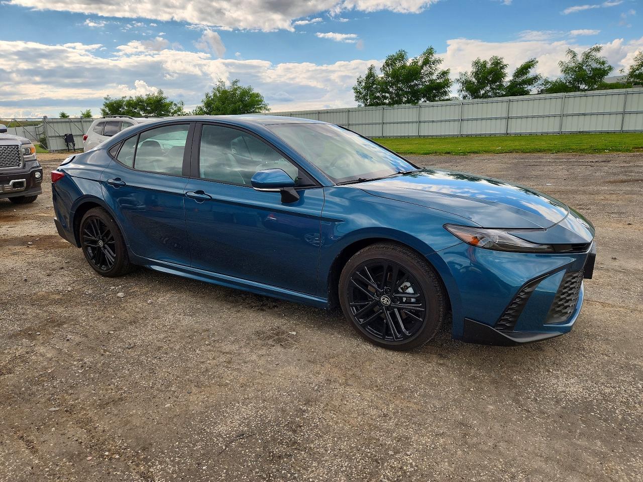 2025 TOYOTA CAMRY SE — снимка 4