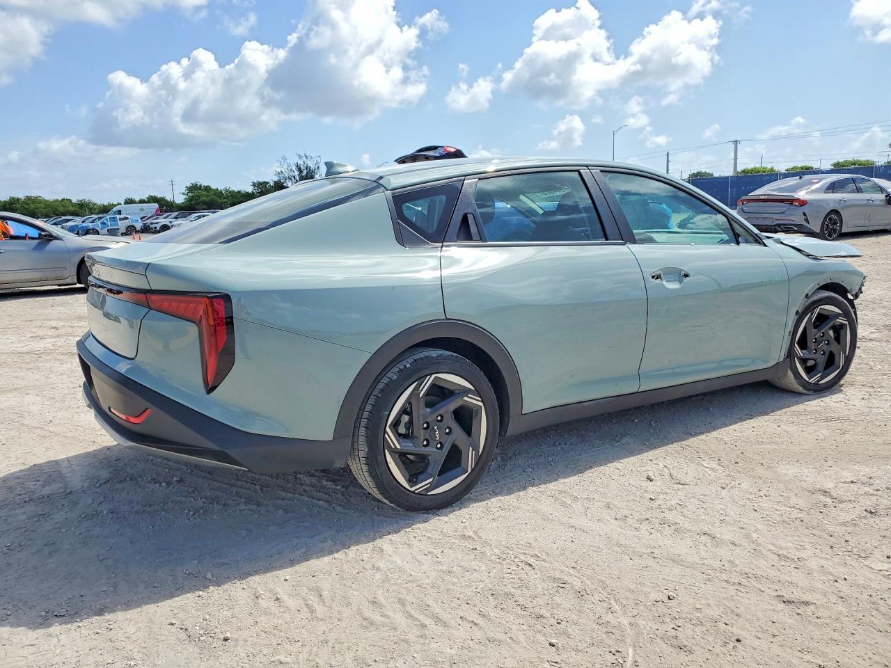2025 KIA K4 EX — снимка 3