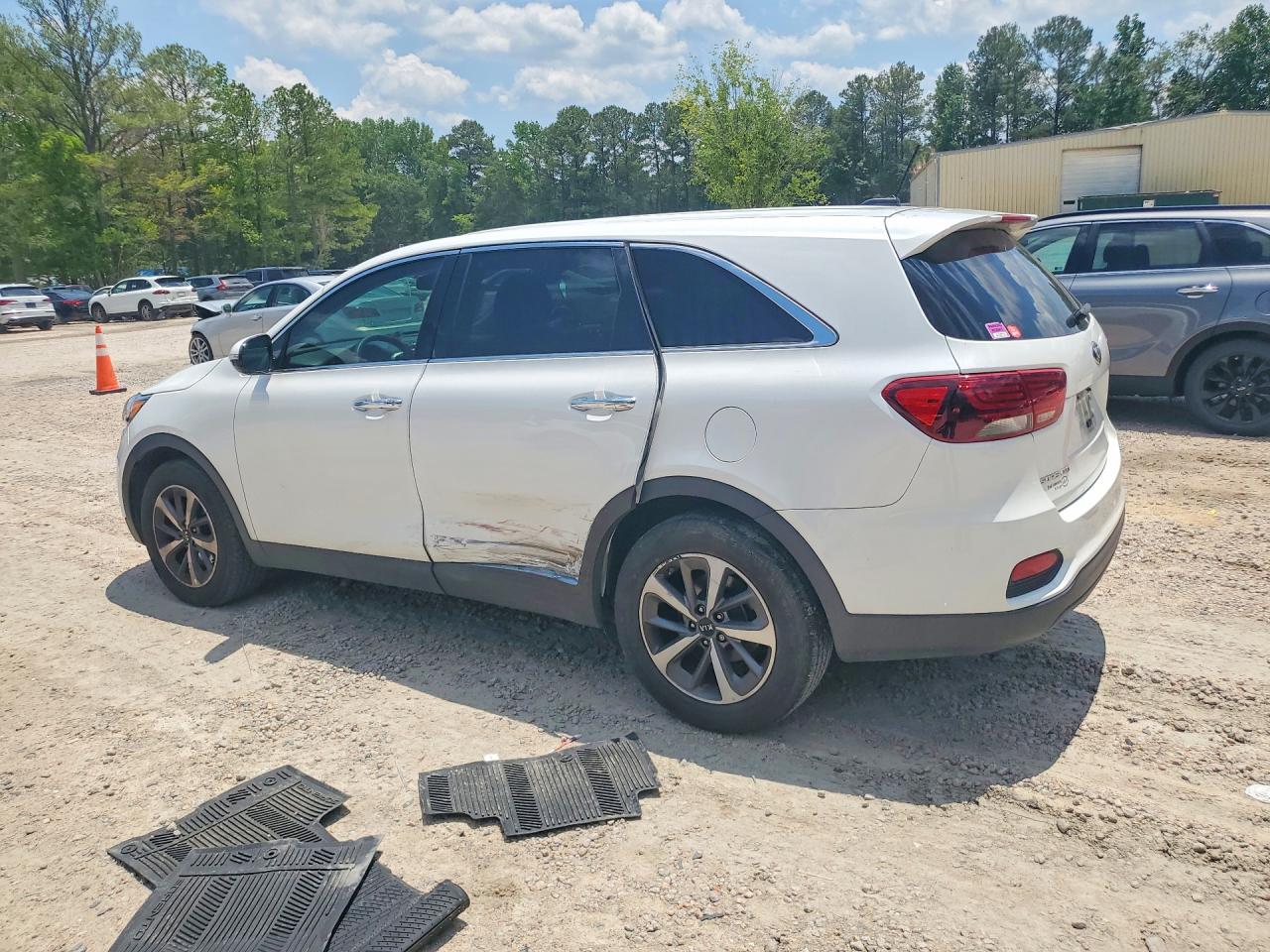 2020 KIA SORENTO S — снимка 2