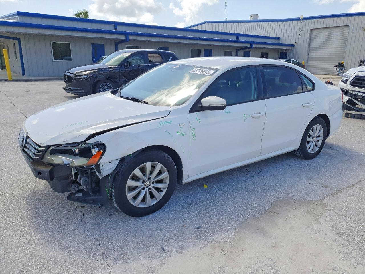 2015 VOLKSWAGEN PASSAT S
