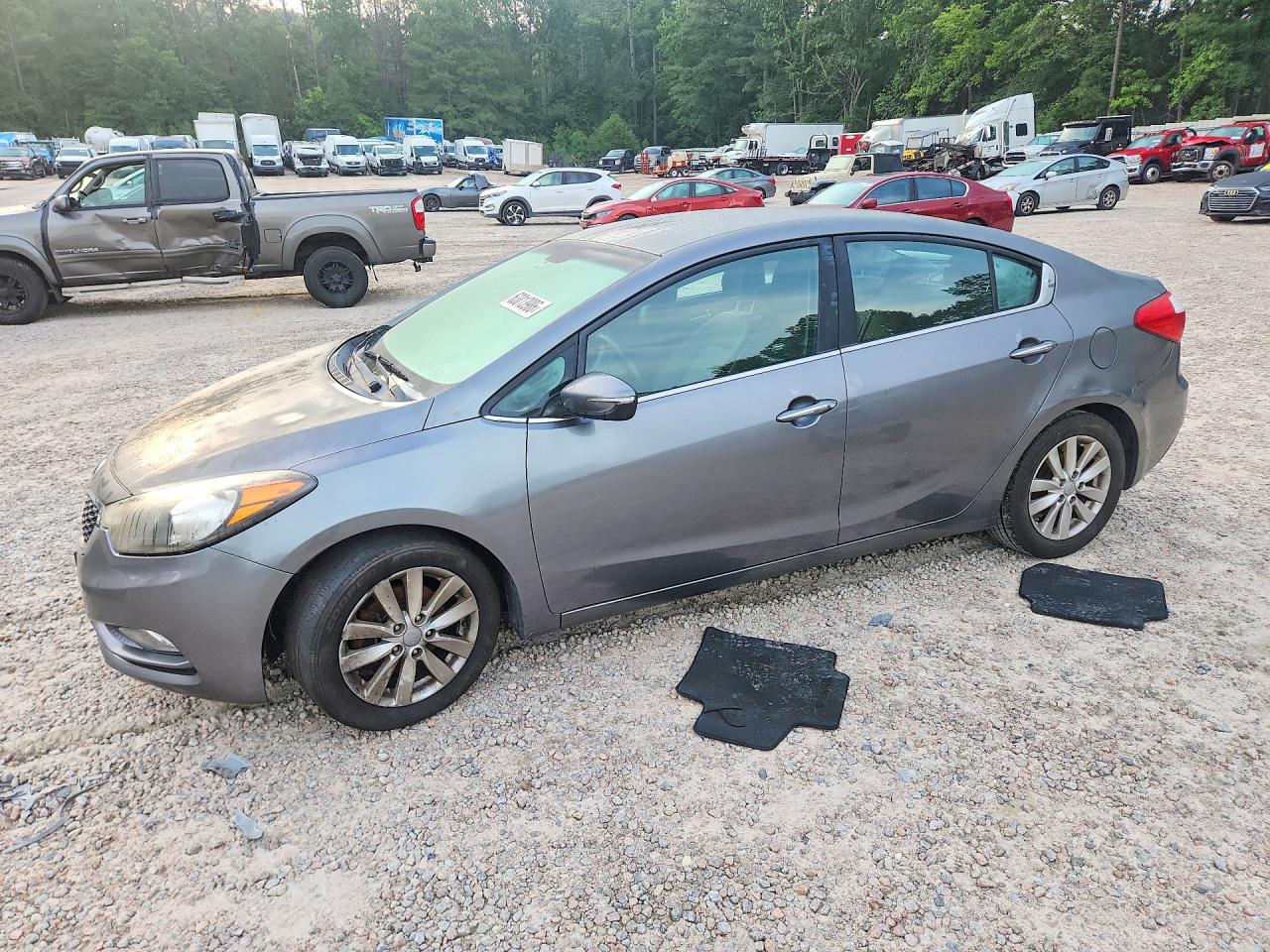 2015 KIA FORTE EX