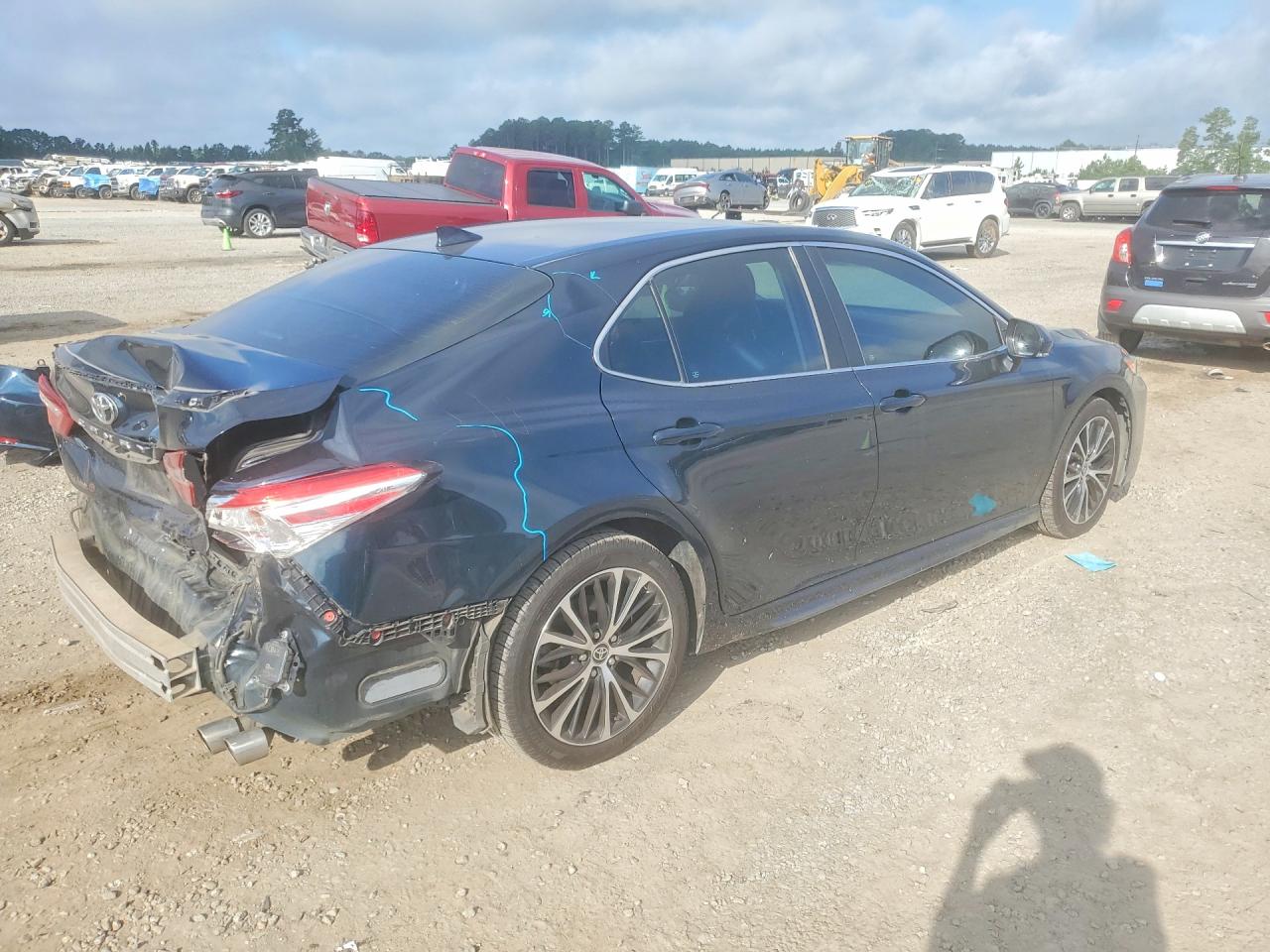 2020 TOYOTA CAMRY SE — снимка 3