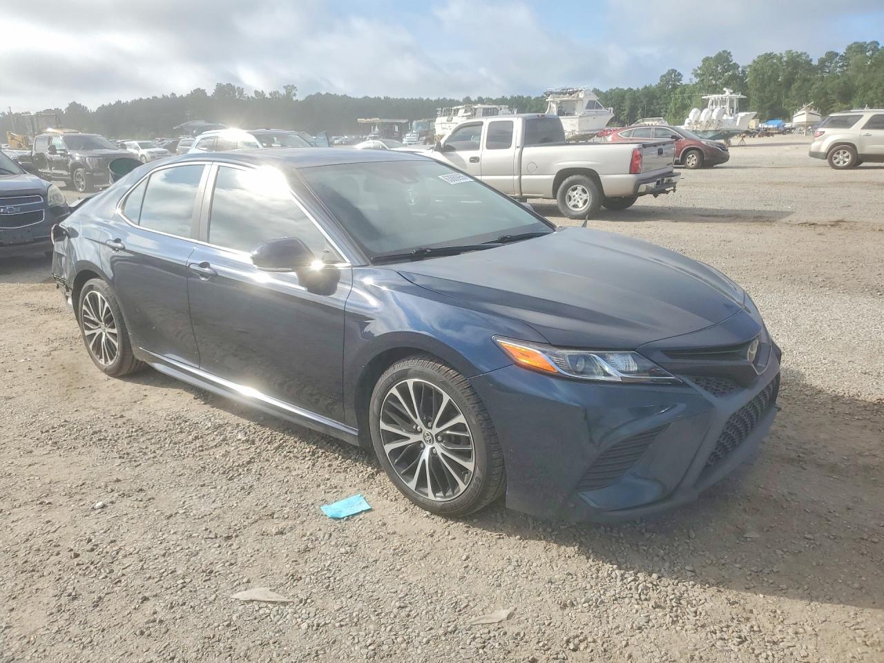 2020 TOYOTA CAMRY SE — снимка 4