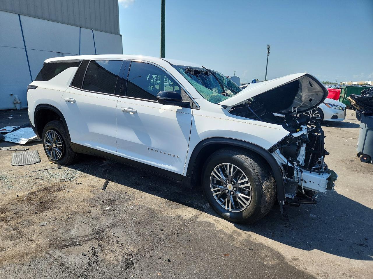 2024 CHEVROLET TRAVERSE LS — снимка 4