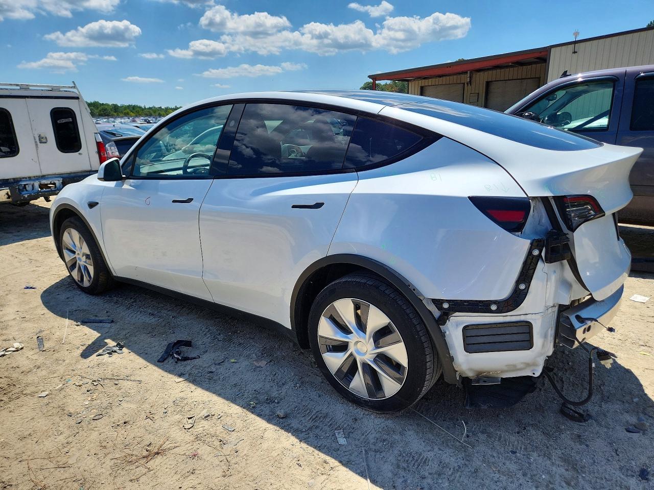 2023 TESLA MODEL Y — снимка 2