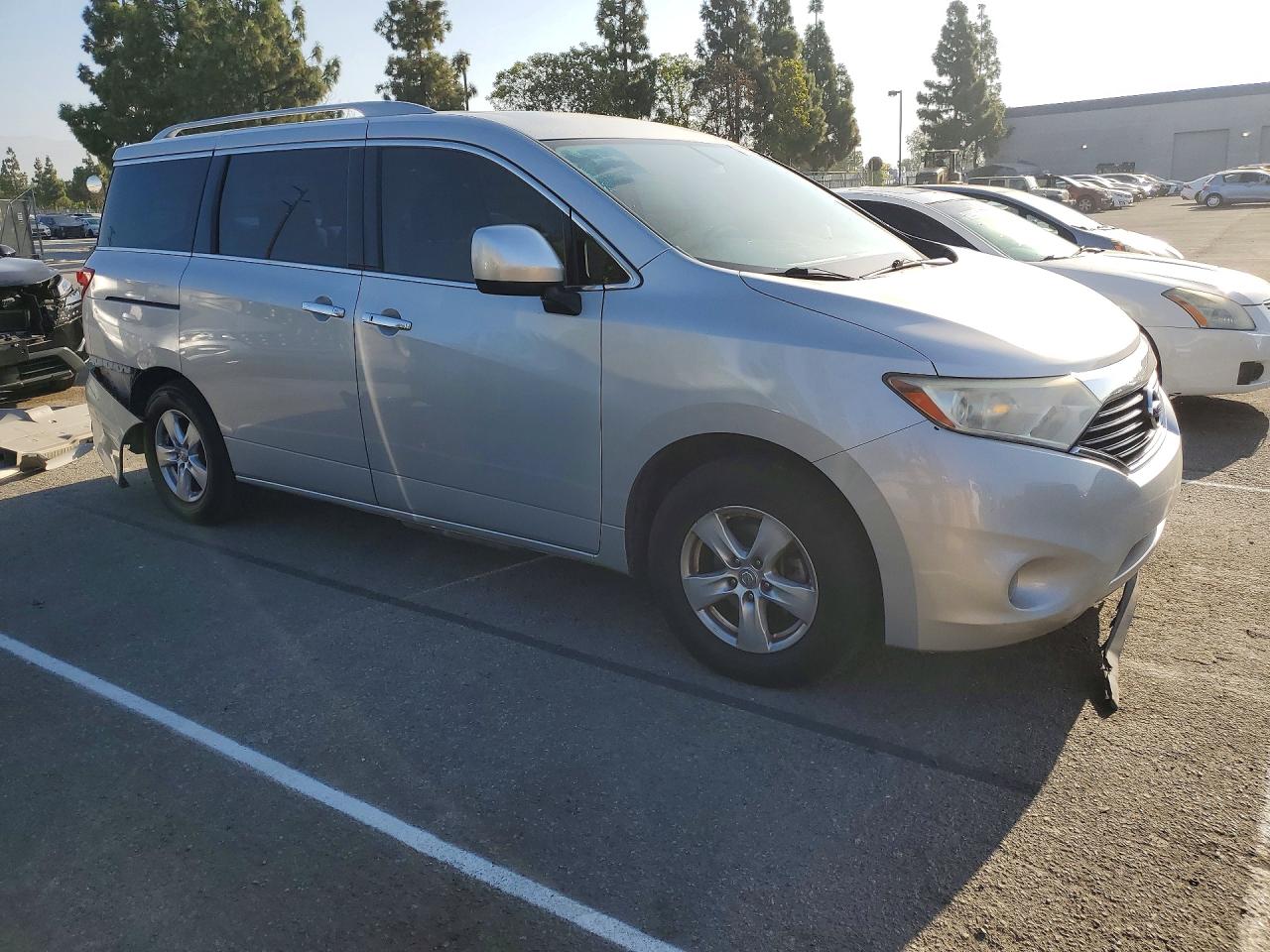 2016 NISSAN QUEST 3.5 SV — снимка 4