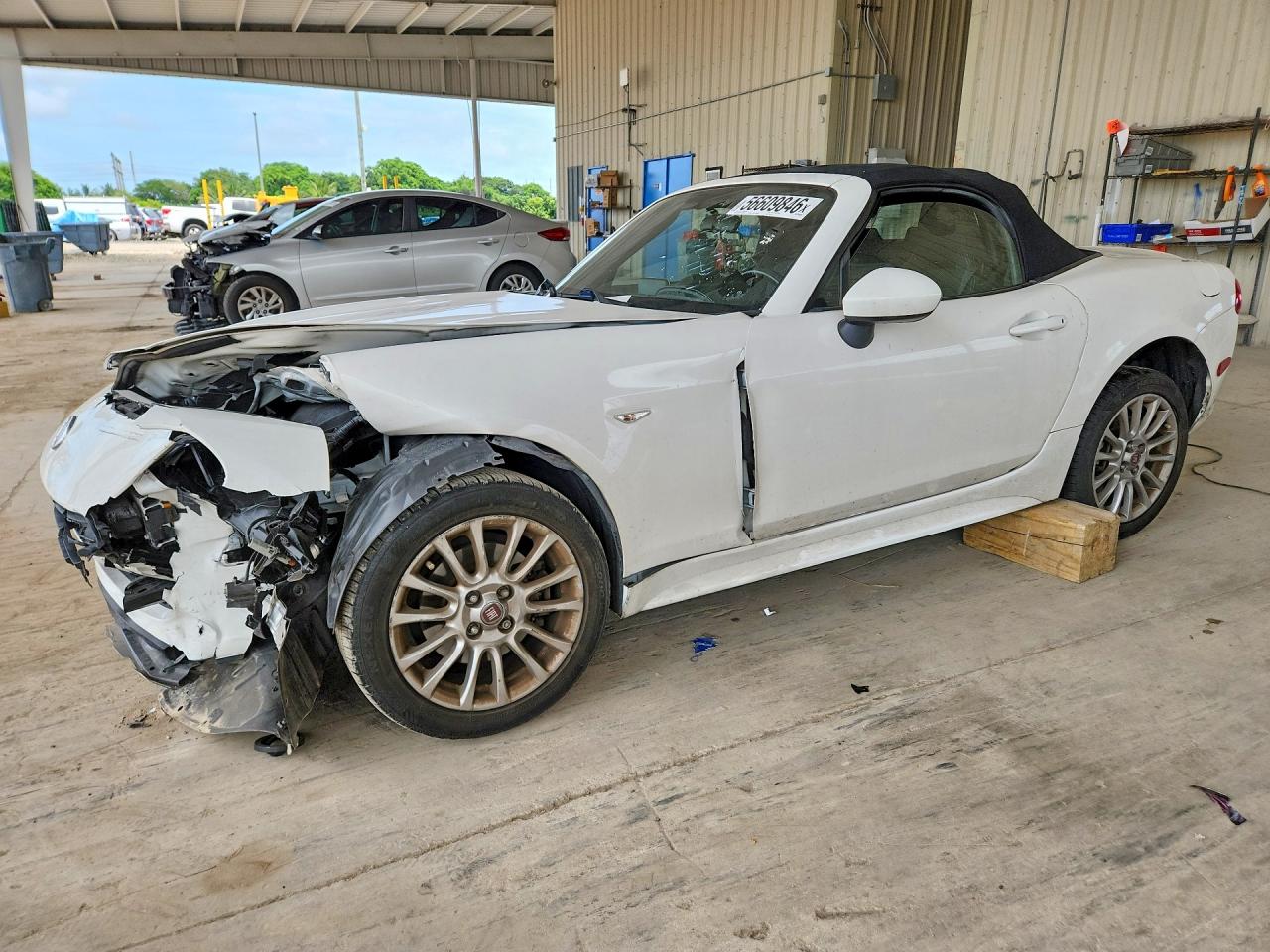 2019 FIAT 124 SPIDER CLASSICA