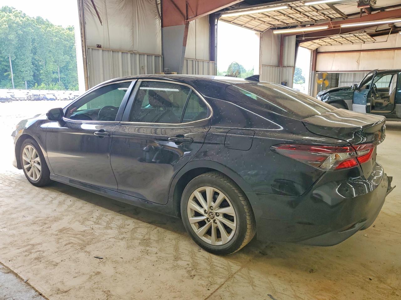 2023 TOYOTA CAMRY LE — снимка 2