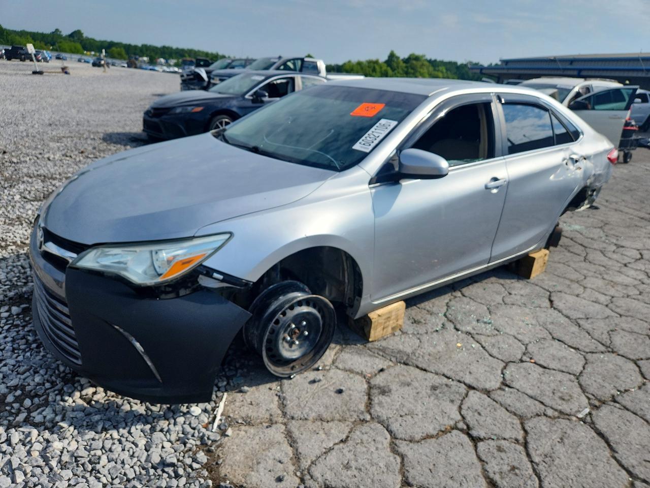 2015 TOYOTA CAMRY LE