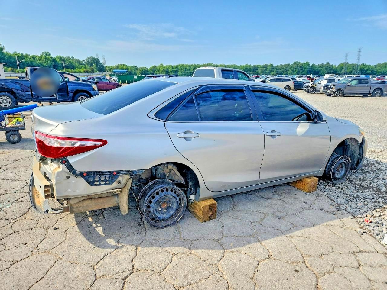 2015 TOYOTA CAMRY LE — снимка 3