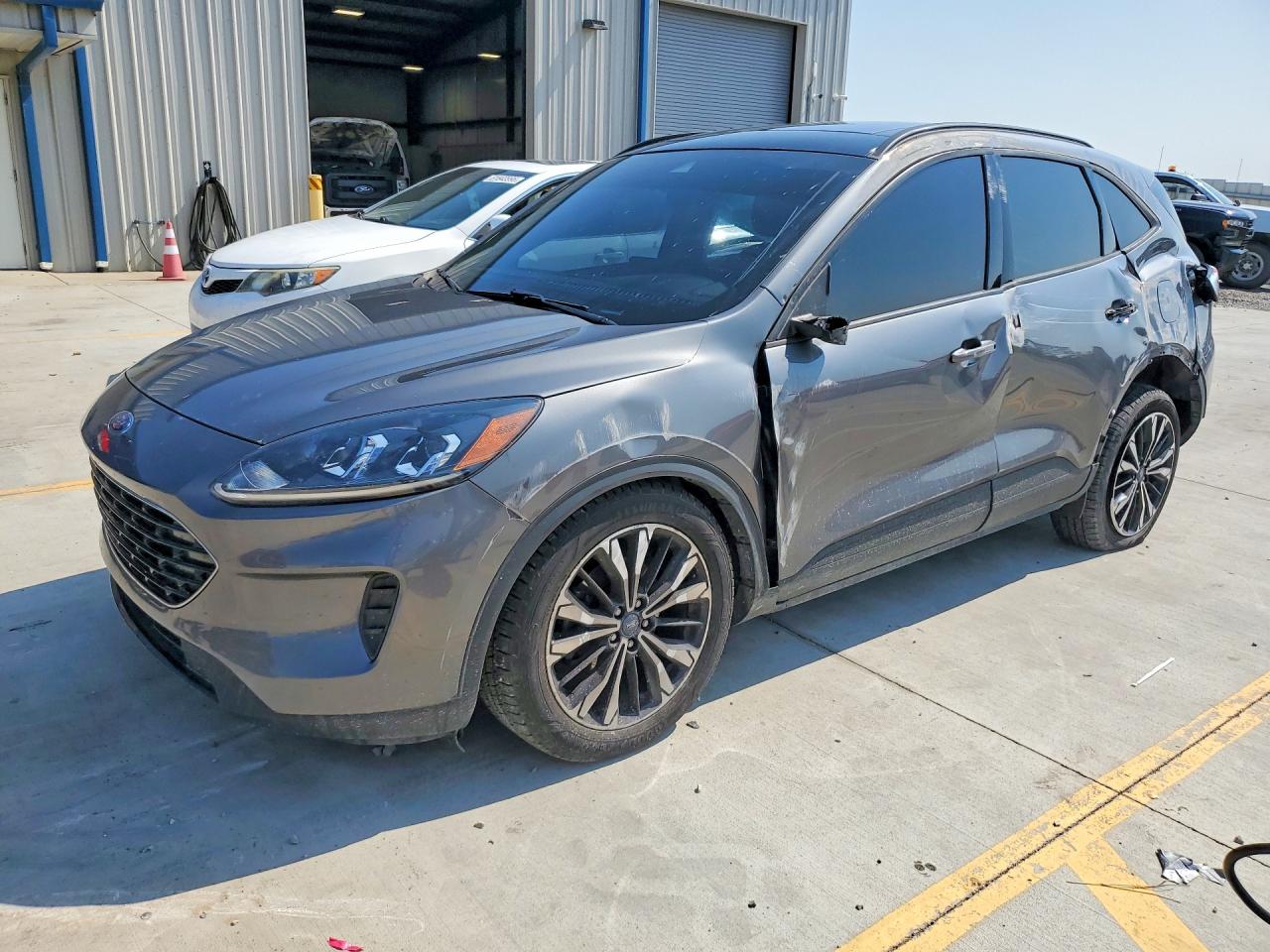 2022 FORD ESCAPE SE