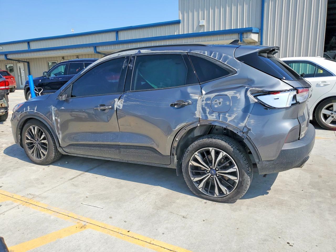 2022 FORD ESCAPE SE — снимка 2
