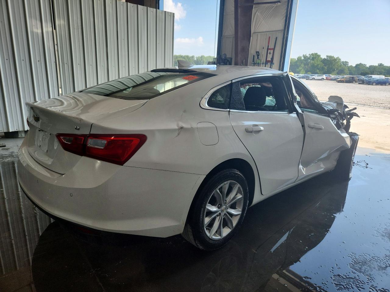 2024 CHEVROLET MALIBU LT — снимка 3