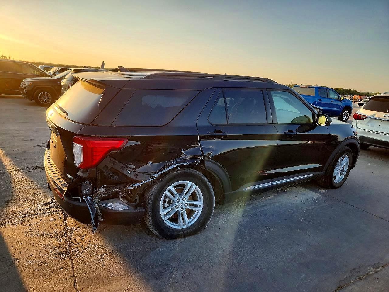 2020 FORD EXPLORER XLT — снимка 3