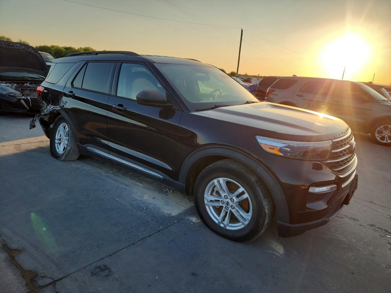 2020 FORD EXPLORER XLT — снимка 4