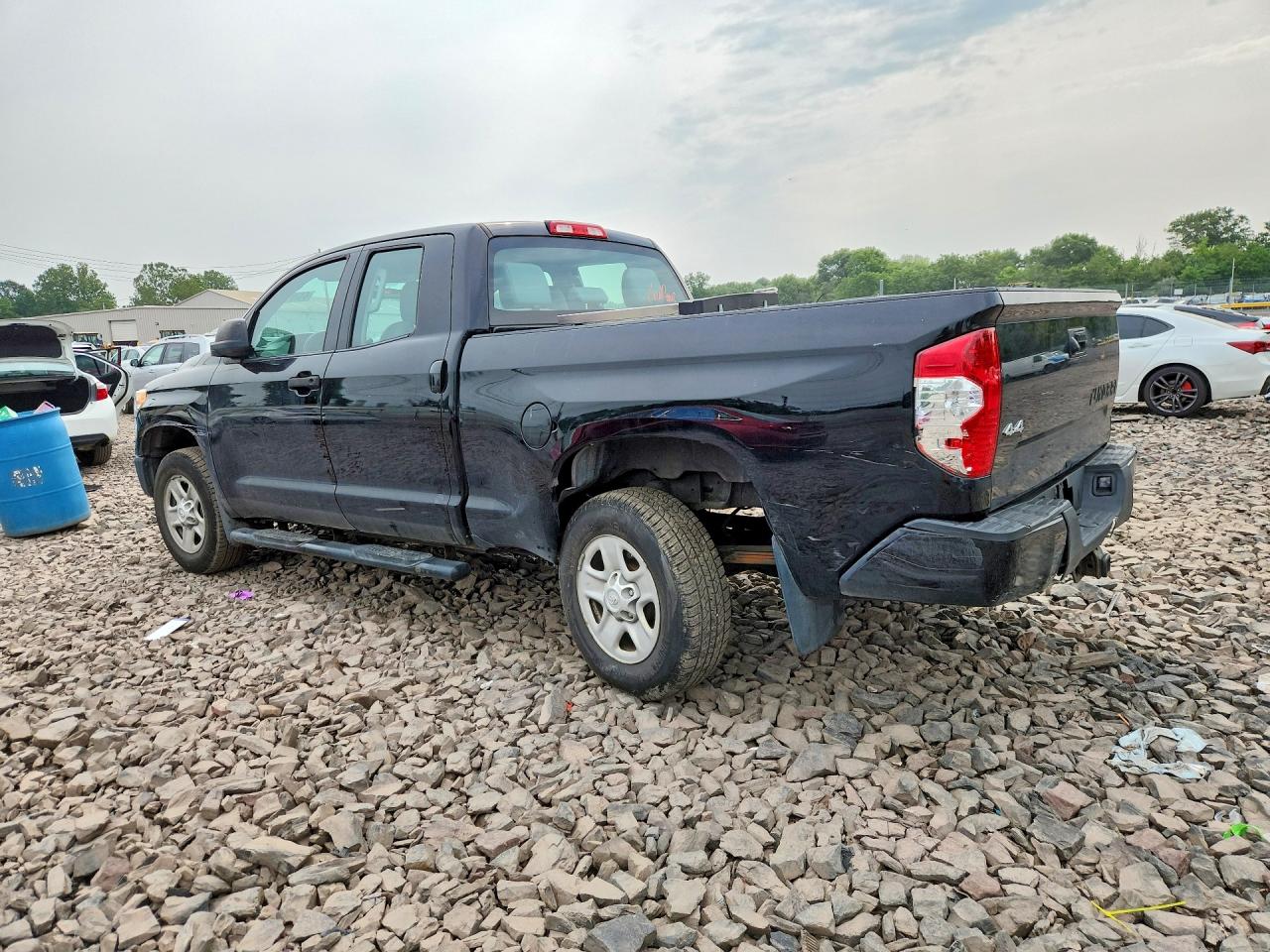 2017 TOYOTA TUNDRA — снимка 2