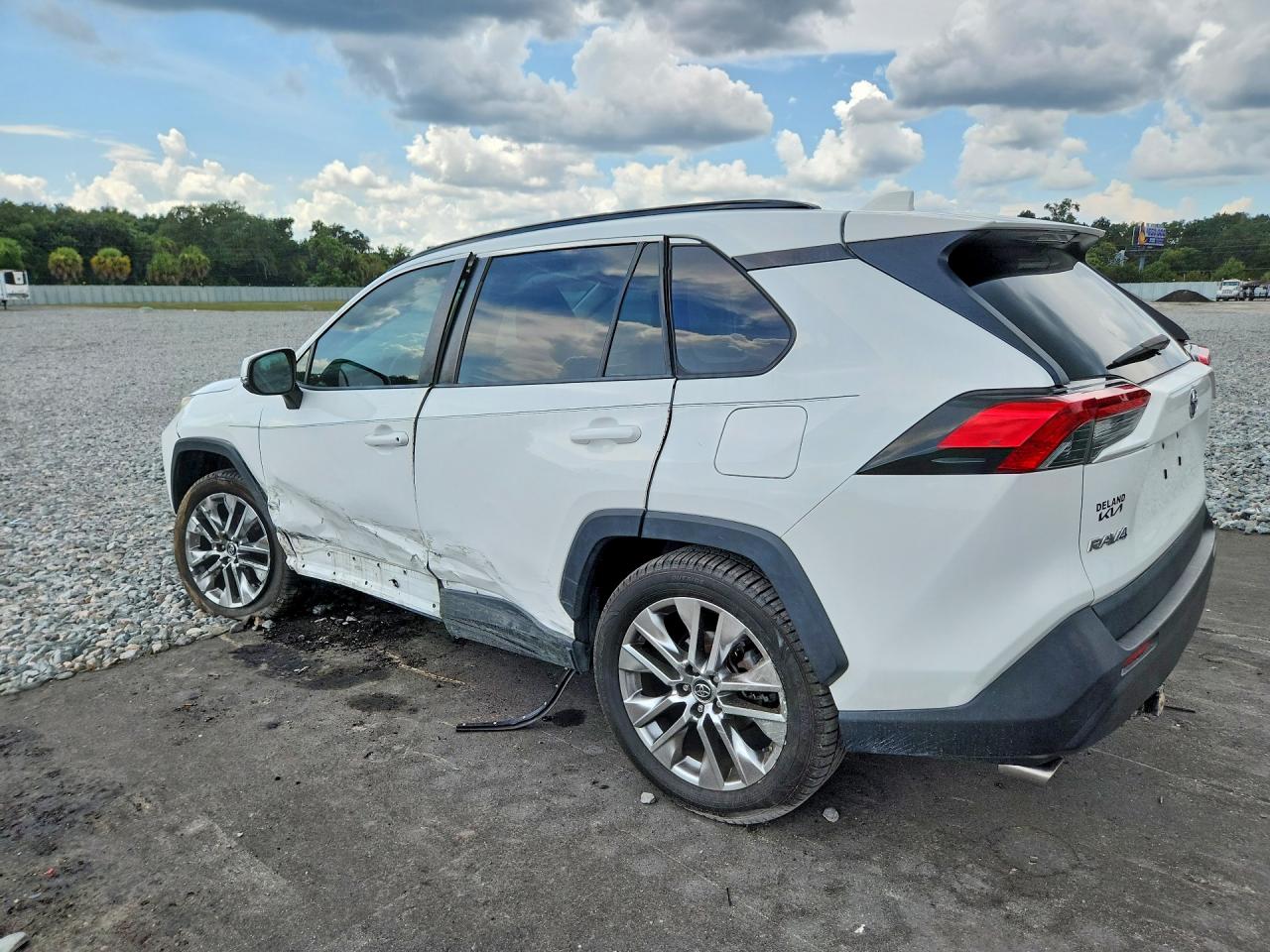 2019 TOYOTA RAV4 XLE PREMIUM — снимка 2