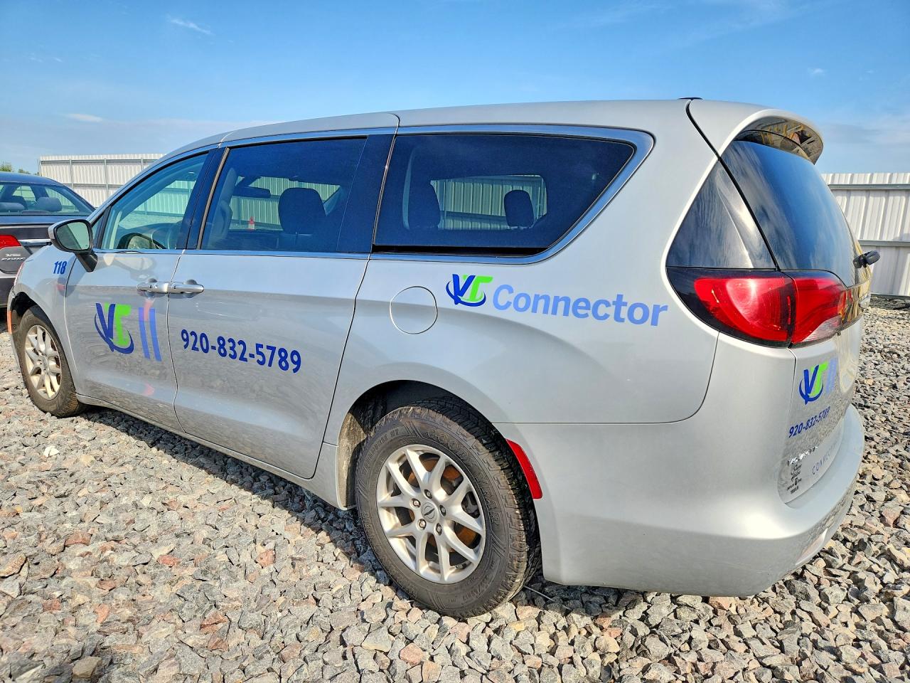 2022 CHRYSLER VOYAGER LX — снимка 2