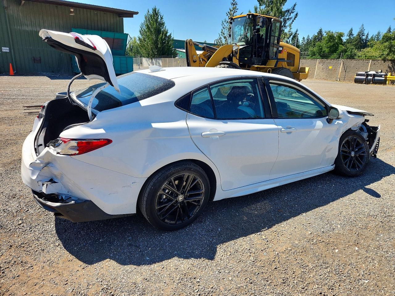 2026 TOYOTA CAMRY SE — снимка 3