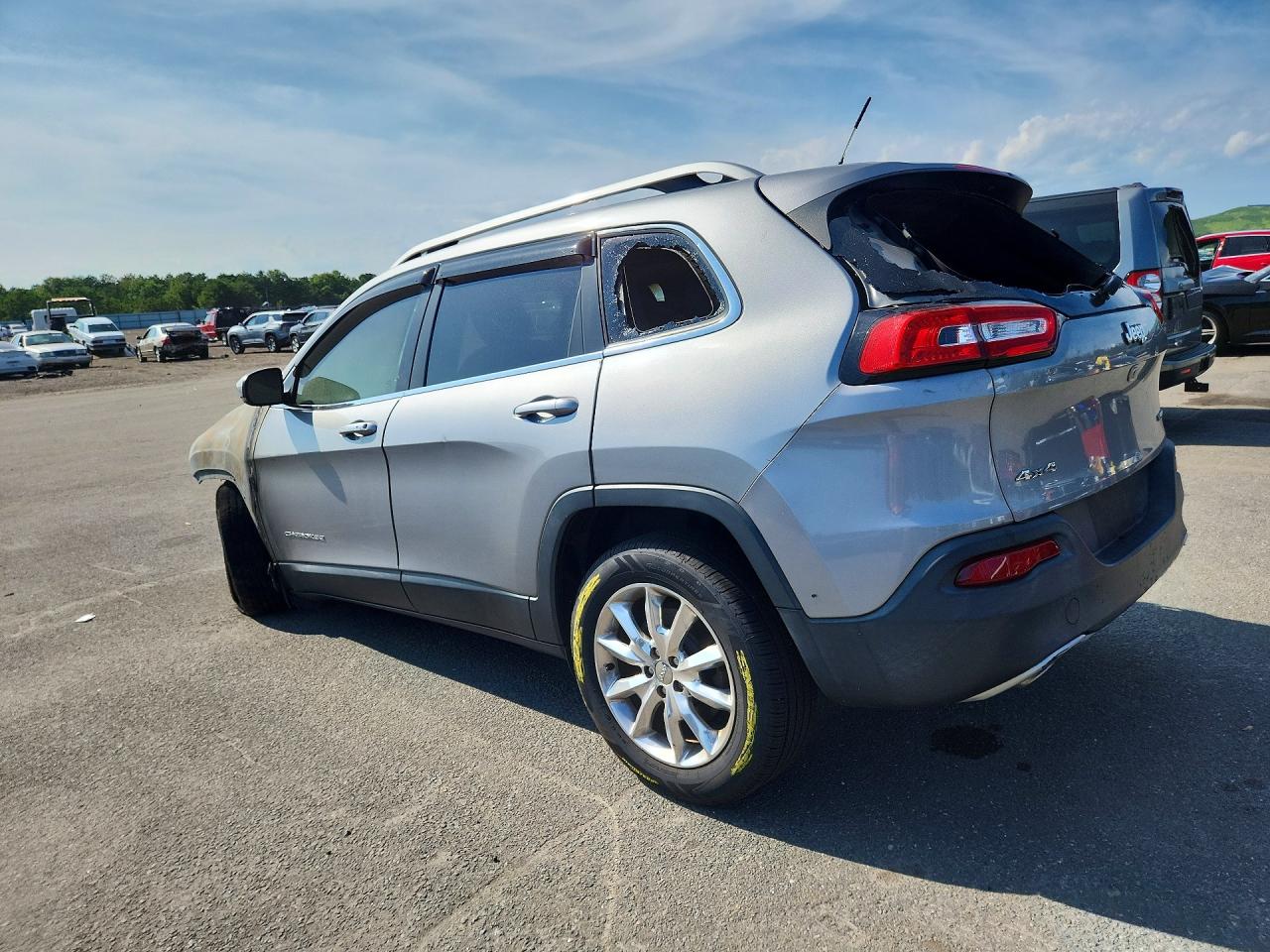 2015 JEEP CHEROKEE LIMITED — снимка 2