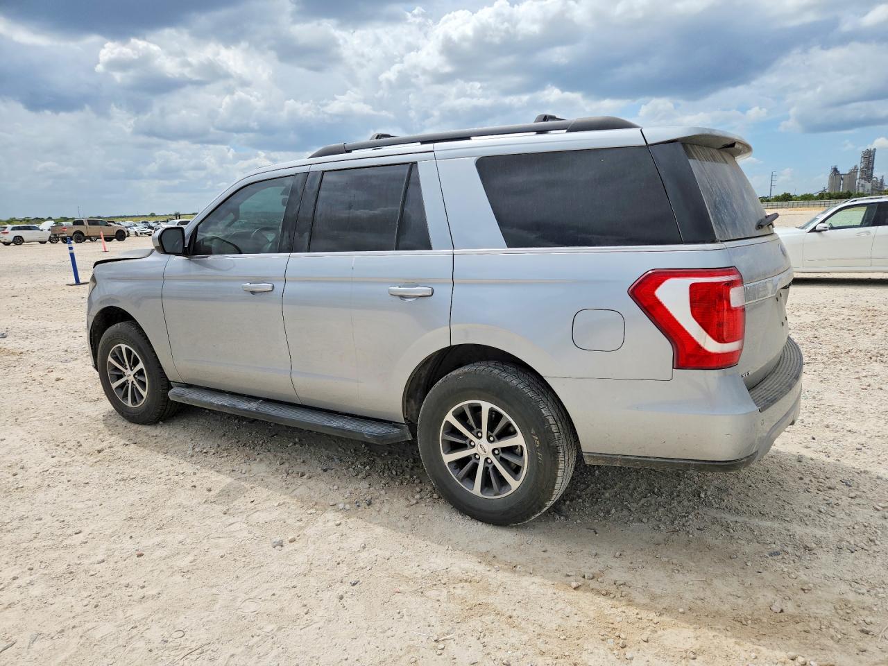 2020 FORD EXPEDITION XLT — снимка 2